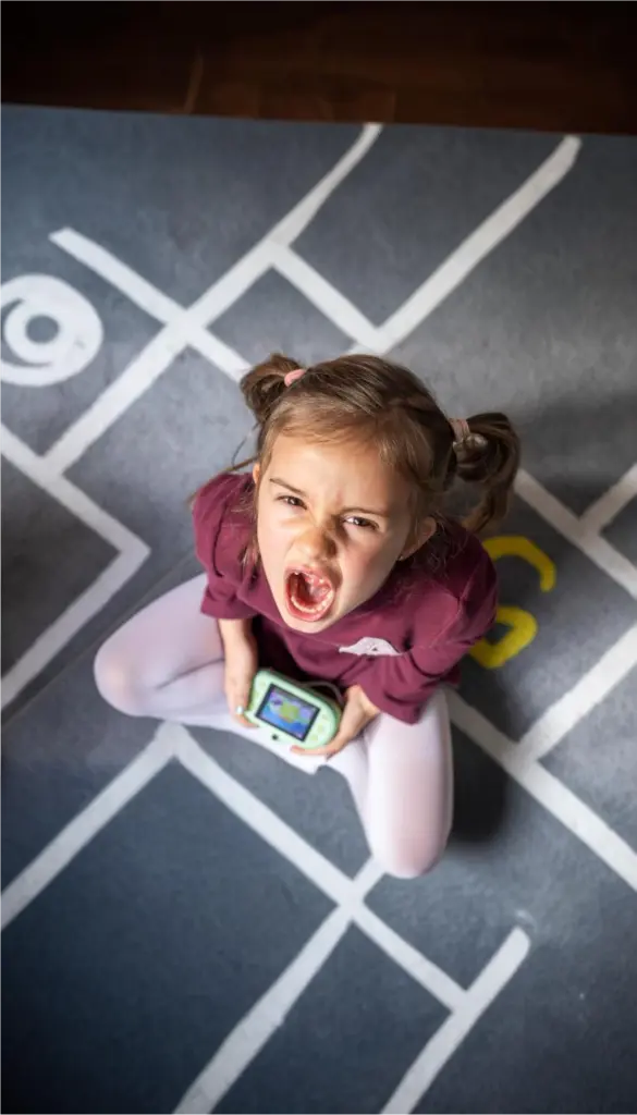Impacto negativo de los videos en el desarrollo social de los niños Impacto negativo de los videos en el desarrollo social de los niños